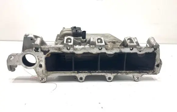 Volkswagen Tiguan Intake manifold 04L129766AQ