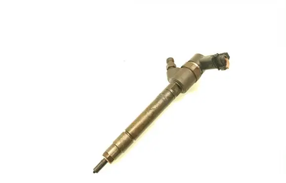 Volvo XC90 Fuel injector 30750283