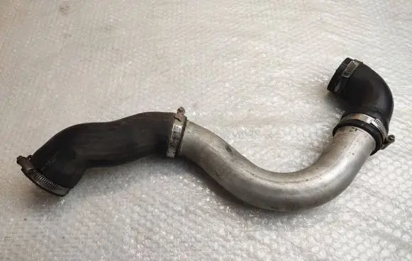 BMW 5 E39 Intercooler hose/pipe 7786530 11617786530 2249669