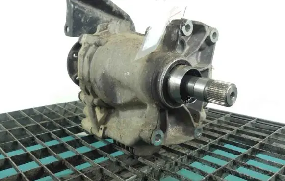 Gearbox transfer box case
