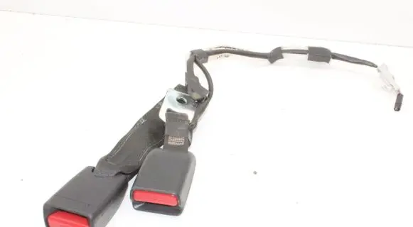 Lexus IS III XE30 Middle seatbelt buckle (rear) 
