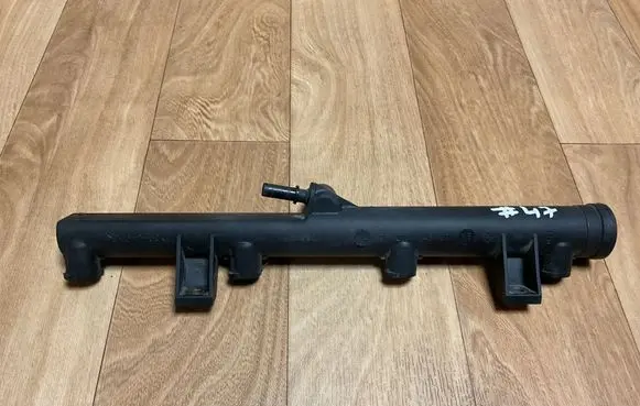 Citroen C5 Fuel main line pipe 9628084680