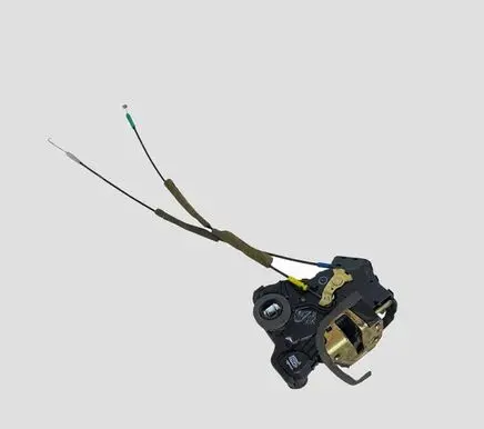 Toyota Corolla Verso E121 Front door lock