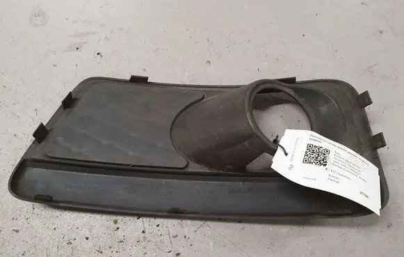 Ford Focus C-MAX Front fog light trim/grill 3M5J15A245BA 00223956