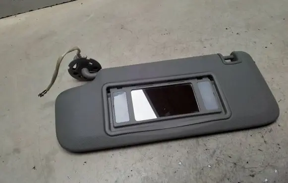 Opel Astra J Sun visor