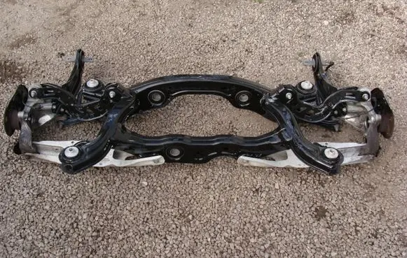 Mercedes-Benz GLA W156 X156 Rear axle beam 2463508201