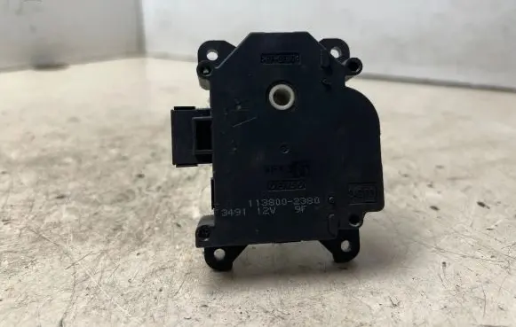 Suzuki Liana Air flap motor/actuator 1138002380