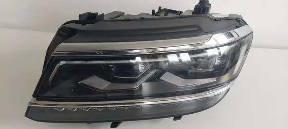 Volkswagen Tiguan Headlight/headlamp 5NN941081C