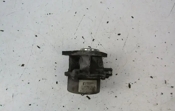 Renault Megane II Vacuum pump 8200113585
