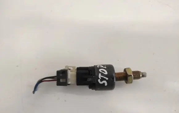 KIA Sorento Brake pedal sensor switch