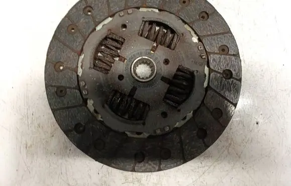 Opel Corsa D Clutch pressure plate 320026110