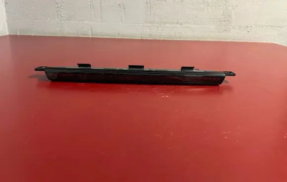BMW X1 U11 Third/center stoplight 8494354