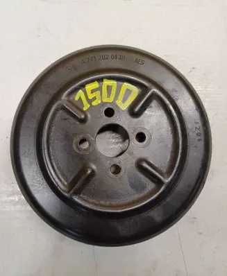 Mercedes-Benz C W204 Water pump pulley A2712020110