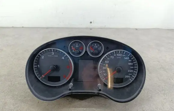 Audi A3 S3 8P Speedometer (instrument cluster) 8P0920900L
