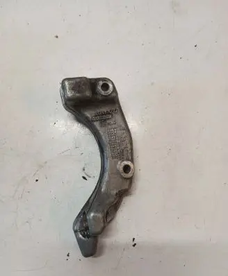 Volvo XC60 A/C compressor mount bracket 31401869