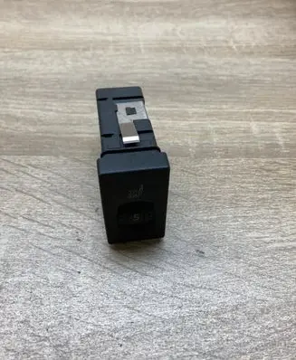 Volkswagen PASSAT B5 Seat heating switch 3B0963563C