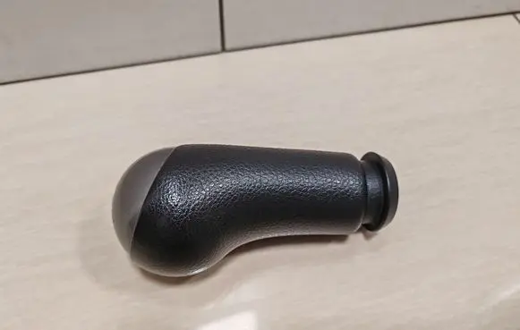 Nissan Note (E11) Gear lever shifter trim leather/knob 328659U00A