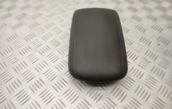 Hyundai i30 Armrest 