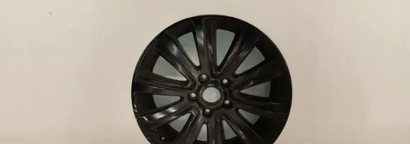 Volkswagen Amarok R18 alloy rim 