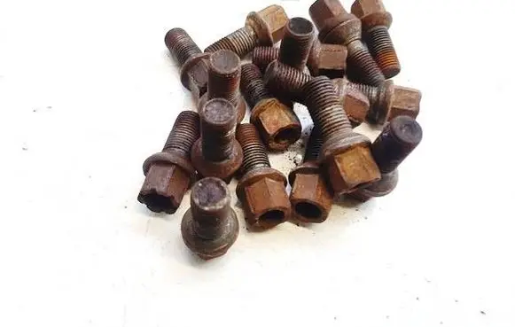 Opel Zafira B Nuts/bolts 