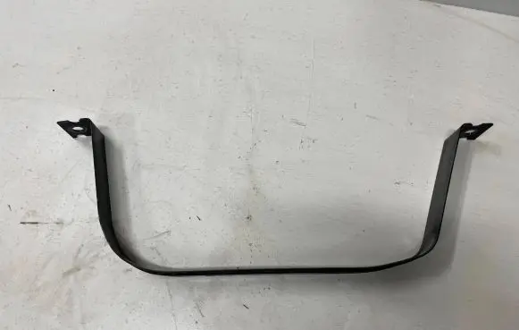 Fuel tank mounting bracket