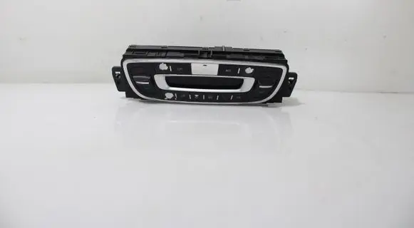 Renault Megane III Interior fan control switch 