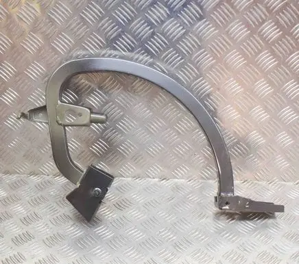 Audi A3 S3 8V Tailgate/trunk/boot hinge 8V5827302C