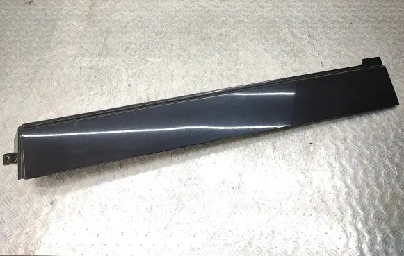 Volkswagen Transporter - Caravelle T5 Sliding door rail trim 7H1843796F