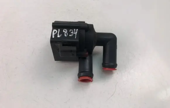 Volvo S90, V90 Water pump 518705030