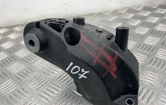 Mercedes-Benz GLE (W166 - C292) Engine mounting bracket A6422236204