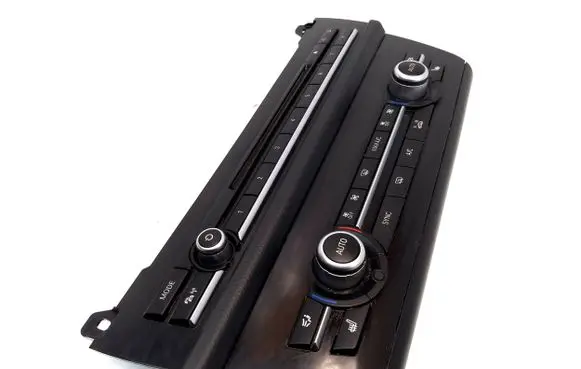 BMW 5 F10 F11 Climate control unit 6824207 0002861430 900256340039