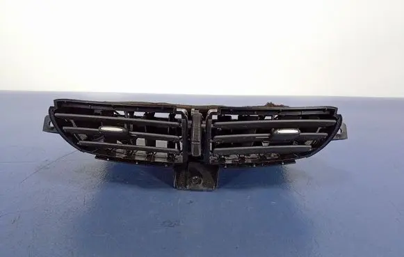 Nissan Almera Tino Dashboard side air vent grill/cover trim 
