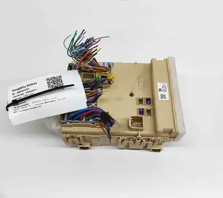 Toyota Auris E180 Central body control module 50119221 63583366