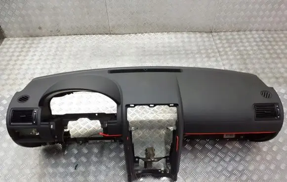 Ford Mondeo Mk III Dashboard
