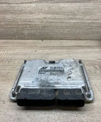 Ford Galaxy Engine control unit/module 038906019FA 0281010629