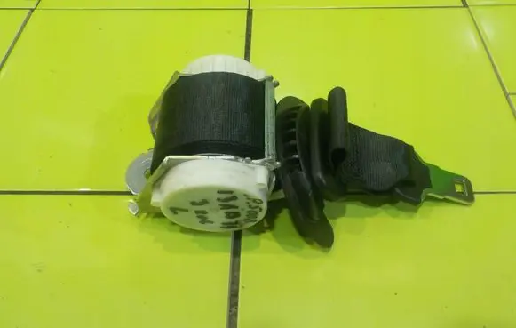 Peugeot 5008 Rear seatbelt 9681973580 13AB34 34030077C