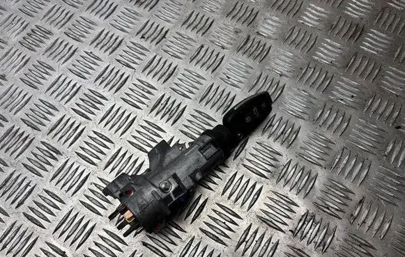 Audi A4 S4 B7 8E 8H Ignition lock 4B0905851N