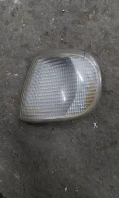 Volkswagen PASSAT B4 Front indicator light 24615300