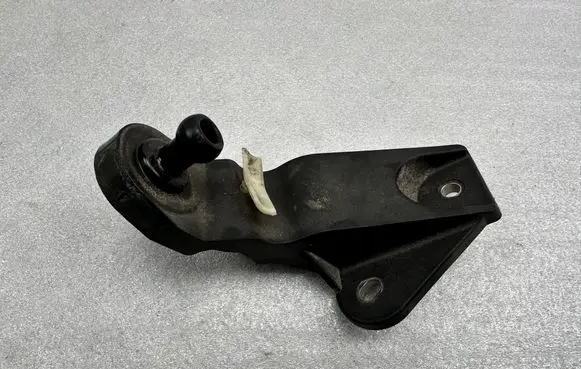 Audi A8 S8 D4 4H Air filter cleaner box bracket assembly 4H0133570A 4H0133570