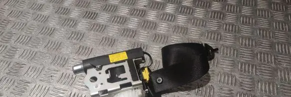 Mercedes-Benz CLS C218 X218 Rear seatbelt 33056784D