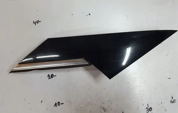 Opel Astra K Front arch trim 