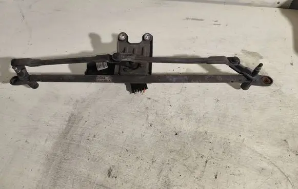 Front wiper linkage and motor