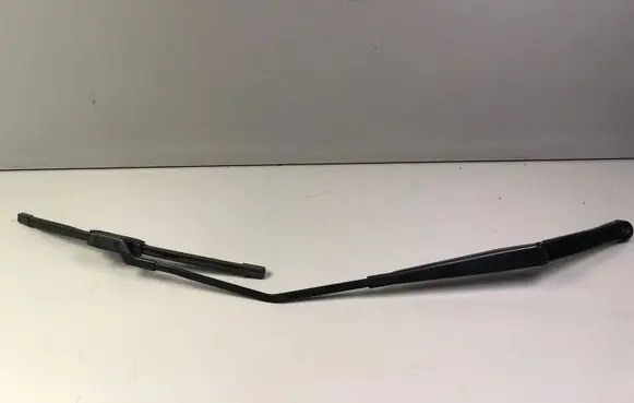 Tesla Model S Windshield/front glass wiper blade 105339900a