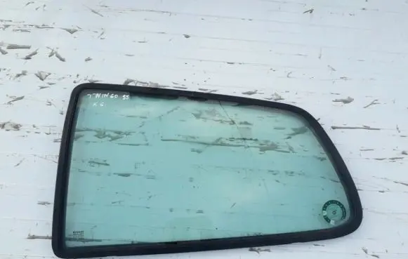 Renault Twingo I Rear side window