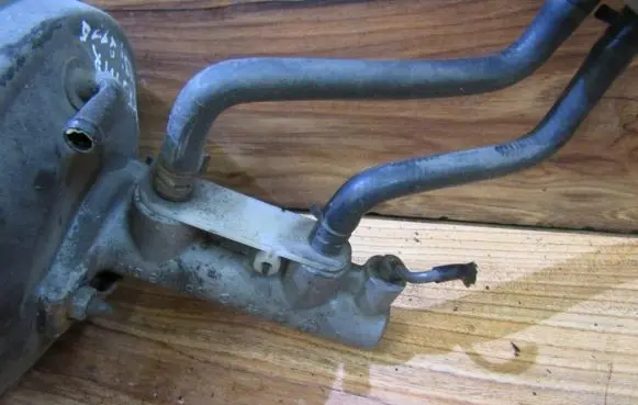 Mitsubishi Space Star Master brake cylinder