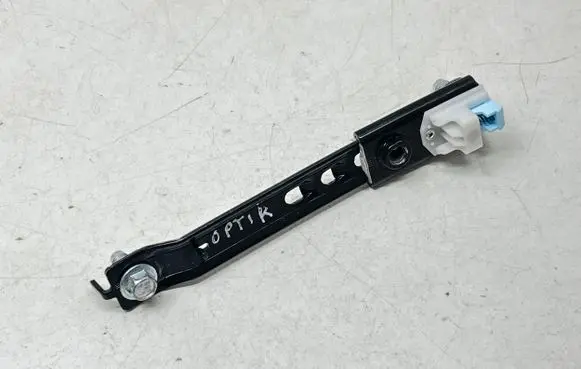 KIA Optima Seat belt adjustment rail 88890C1000 T18170429H1957 C11SA770420H1097