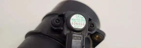 Mercedes-Benz E W211 Mass air flow meter A6460940048 0281002535
