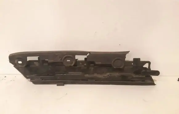 Volkswagen Touran I Front bumper mounting bracket 1T0807935