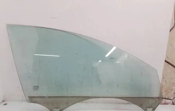 Volvo V50 Front door window glass four-door 43R001105