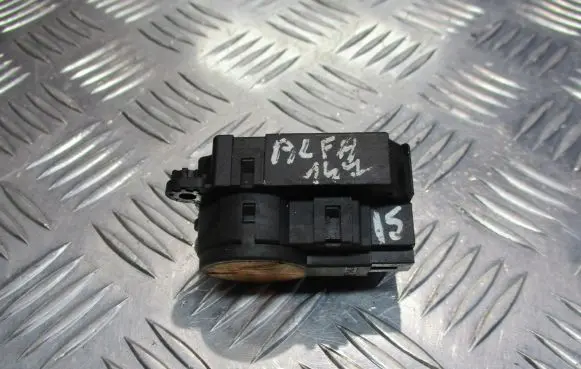 Alfa Romeo 147 Central body control module 52400866